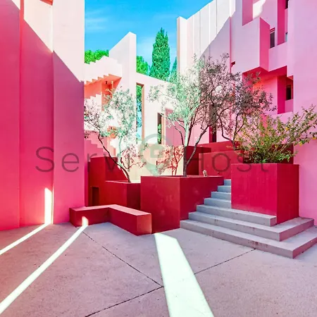 Breathtaking Loft La Muralla Roja, Wifi, 2br 아파트 칼페