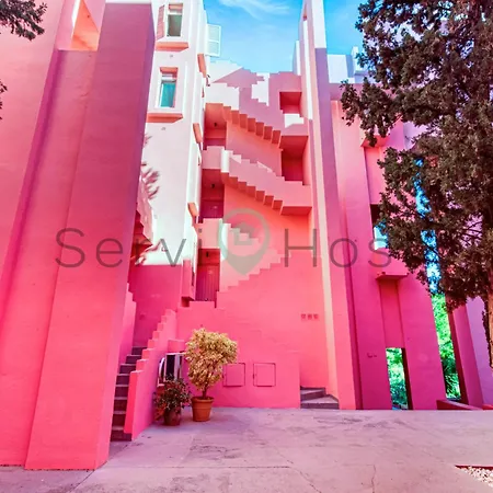 Breathtaking Loft La Muralla Roja, Wifi, 2br * 칼페