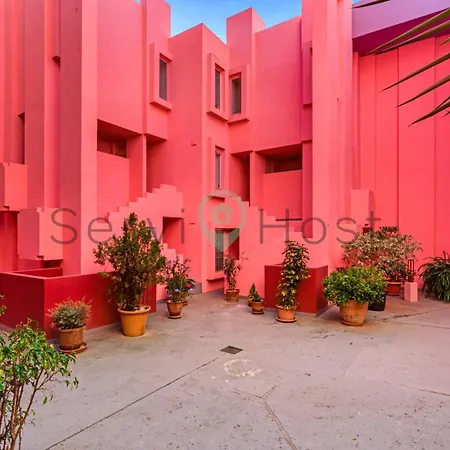 Breathtaking Loft La Muralla Roja, Wifi, 2br 아파트 *
