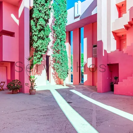 아파트 Breathtaking Loft La Muralla Roja, Wifi, 2br *