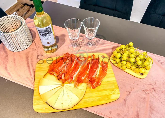 Breathtaking Loft La Muralla Roja, Wifi, 2br 칼페