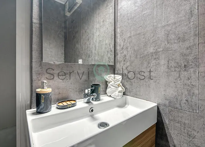 Breathtaking Loft La Muralla Roja, Wifi, 2br * 칼페